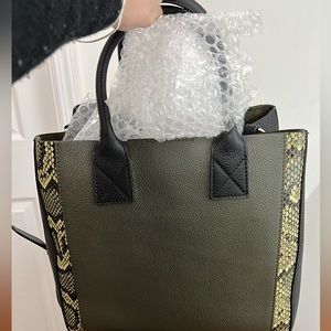 M Gemi Elena Medio Military Green/Black/Python NWOT
